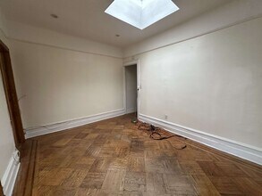 28-18 41st Ave in Queens, NY - Building Photo - Building Photo