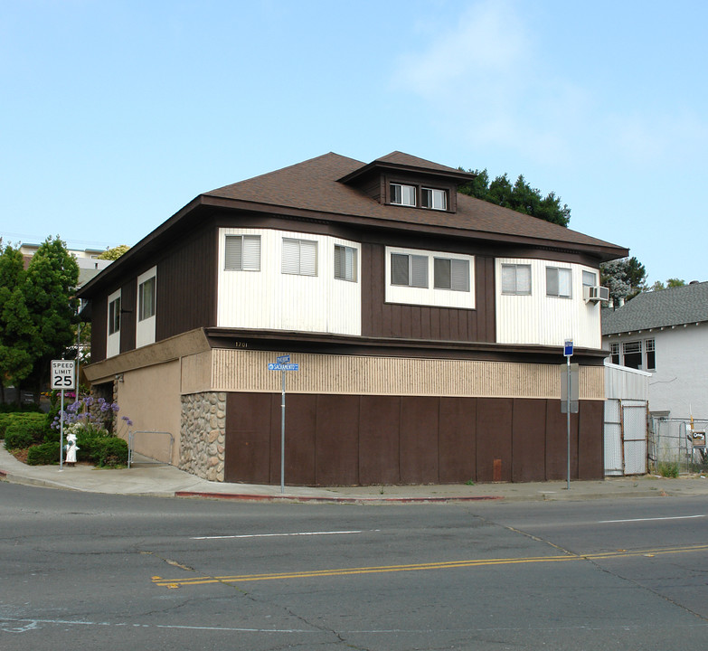 1701 Sacramento St in Vallejo, CA - Foto de edificio