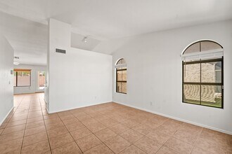 8235 W Eugie Ave in Peoria, AZ - Building Photo - Building Photo