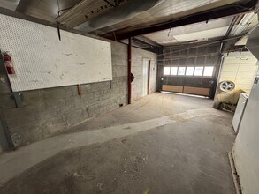 1206 Springhill Rd in Natrona Heights, PA - Building Photo - Building Photo