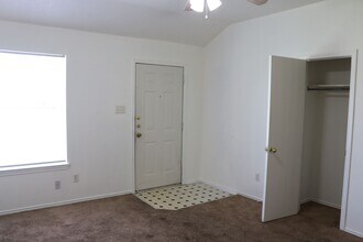 2802 Edgefield St in Killeen, TX - Building Photo - Building Photo