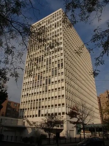 444 W Fullerton Pky, Unit 1805 in Chicago, IL - Building Photo