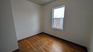 1259 S Kolin Ave in Chicago, IL - Building Photo - Building Photo