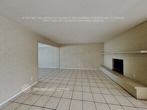 5501 W Heatherbrae Dr in Phoenix, AZ - Building Photo - Building Photo
