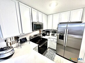 349 Marty Allen Lp in Jarrell, TX - Building Photo - Building Photo