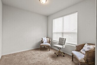 7319 W Pile Ranch Rd in Odessa, TX - Foto de edificio - Building Photo