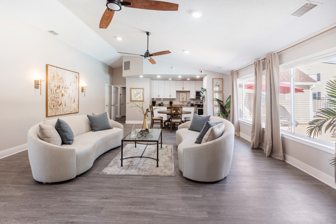 Maplewood Park in Manassas, VA - Foto de edificio