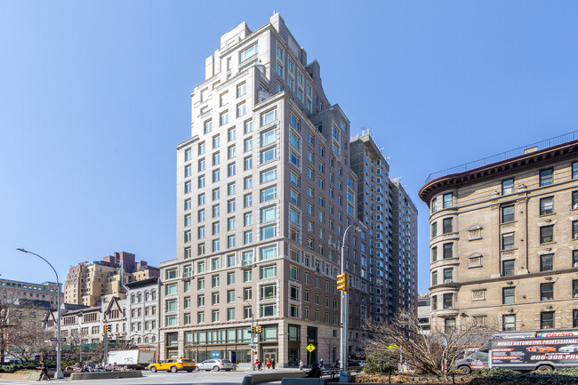 2255 Broadway in New York, NY - Foto de edificio - Primary Photo