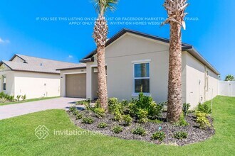 720 Carlyle Way in Fort Pierce, FL - Building Photo - Building Photo