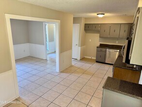 7141 Oak Forest Dr in Olive Branch, MS - Building Photo - Building Photo