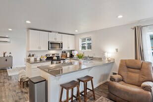 4817 N Vassault Dr in Tacoma, WA - Building Photo