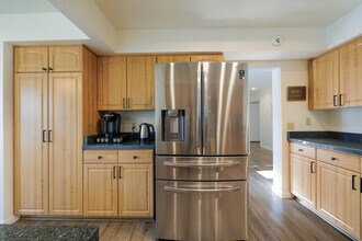 156 Falls Ct in Palm Desert, CA - Building Photo - Building Photo