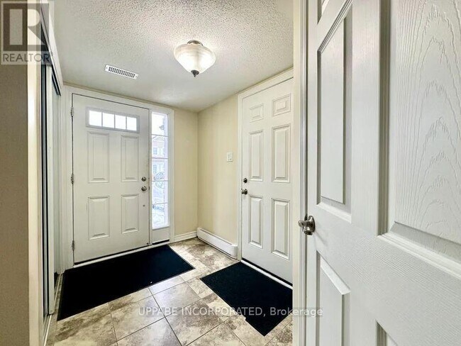 52 Astervale St in Ottawa, ON - Building Photo - Building Photo