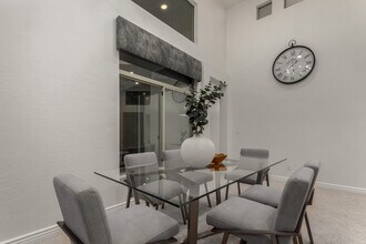 6711 E Camelback Rd in Scottsdale, AZ - Building Photo - Building Photo