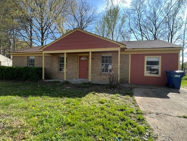 property at 2775 Meadowbrook Dr