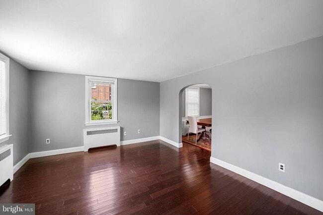 21 Pickwick Ln