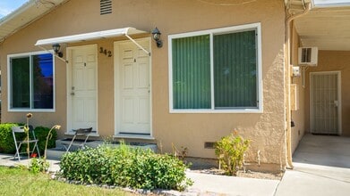 342 Brown St in Vacaville, CA - Building Photo - Building Photo