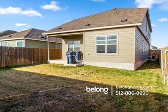 201 Bronco Billy Dr in Jarrell, TX - Building Photo - Building Photo