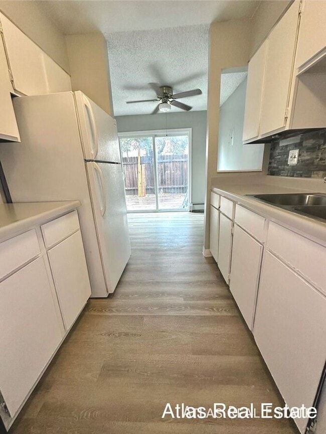 property at 4635 N Carefree Cir