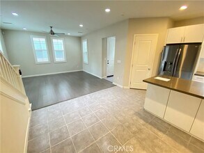 64 Bronze Leaf in Irvine, CA - Building Photo - Building Photo