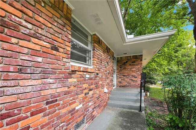 property at 2798 Dearwood Dr SW