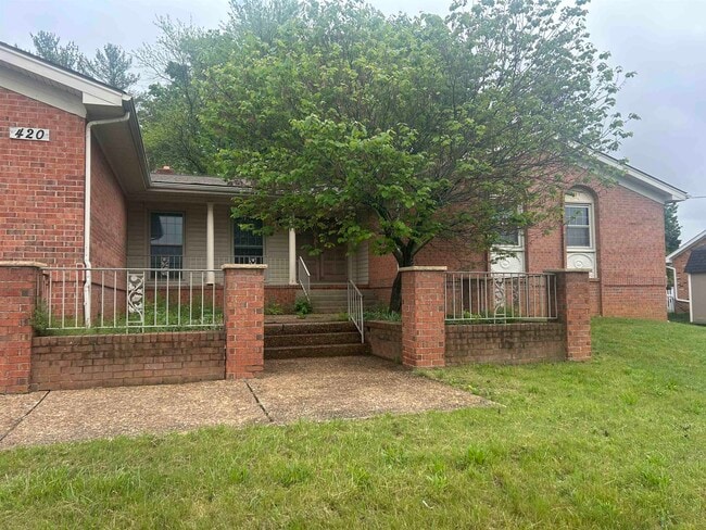 420 Hillandale Ave in Harrisonburg, VA - Building Photo - Building Photo