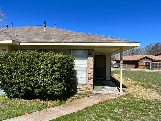 2315 Vanderbilt Ct, Unit 2315