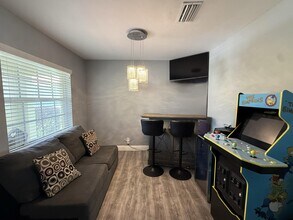 3330 Blue Fin Dr in West Palm Beach, FL - Building Photo - Building Photo