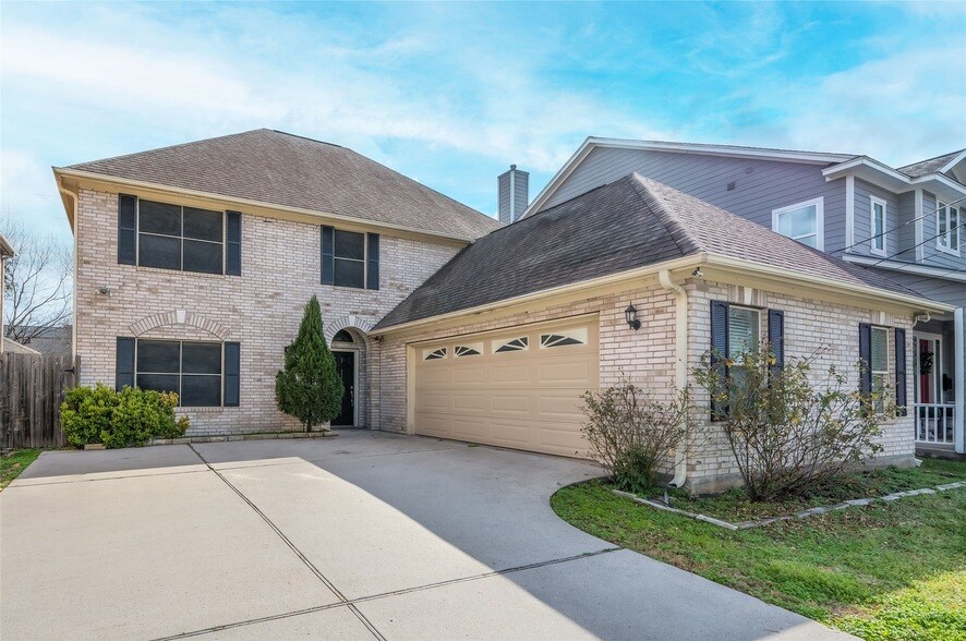 930 Lawrence St in Houston, TX - Building Photo