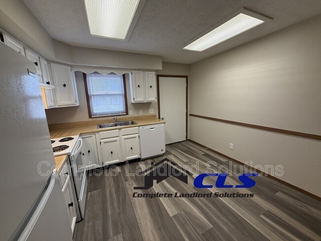 property at 4264 S Kian St