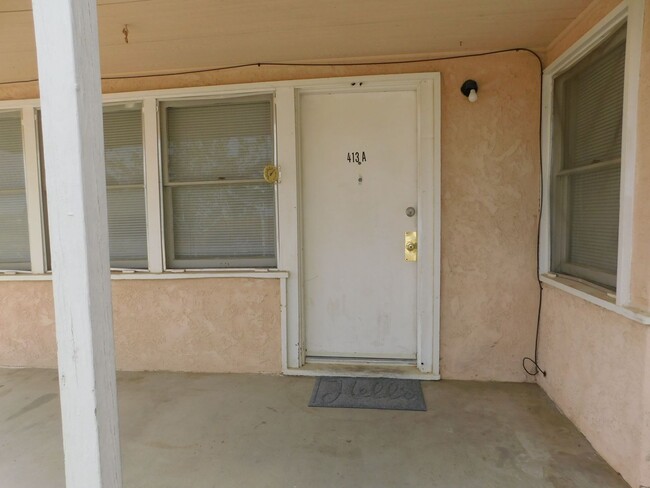 413 S Richmond Rd in Ridgecrest, CA - Building Photo - Building Photo