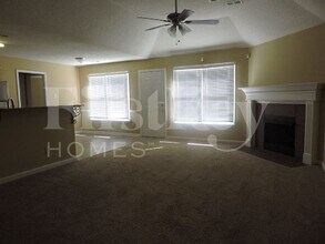 9329 Barrow Dr in Cordova, TN - Building Photo - Building Photo