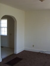 1421 W Hovey St in Springfield, MO - Building Photo - Building Photo