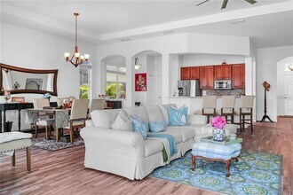443 Noble Faire Dr in Sun City Center, FL - Building Photo - Building Photo