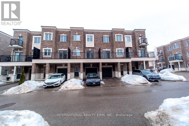 120 Ferris Sq in Courtice, ON - Building Photo - Building Photo