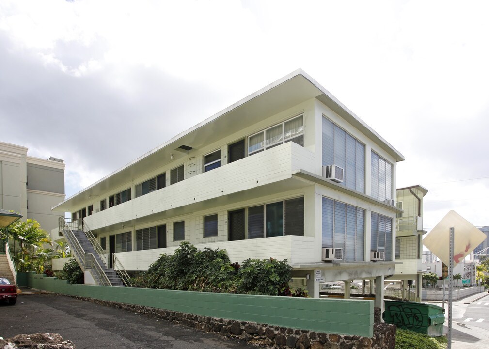 904 Lunalilo St in Honolulu, HI - Building Photo