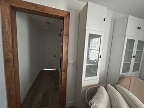 102 SE 11th St in Bentonville, AR - Building Photo - Building Photo