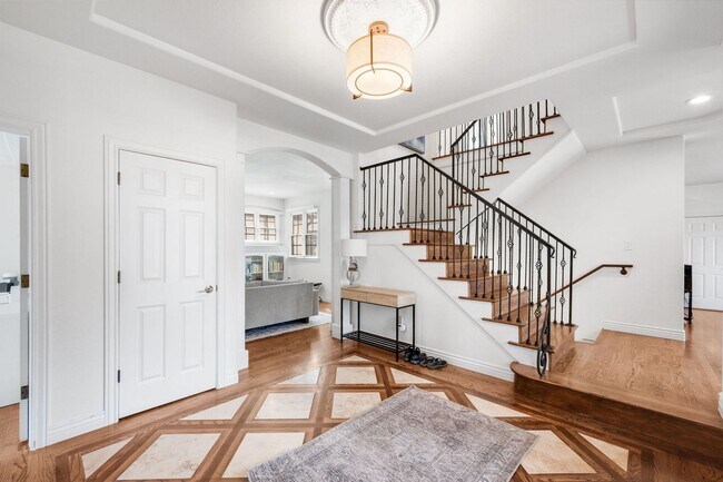 747 Jasmine St in Denver, CO - Building Photo - Building Photo