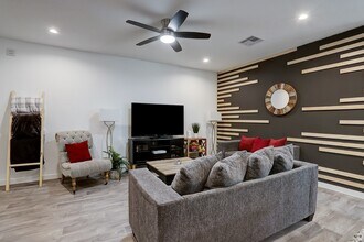 3838 Beltingham Bend Wy in Fulshear, TX - Foto de edificio - Building Photo