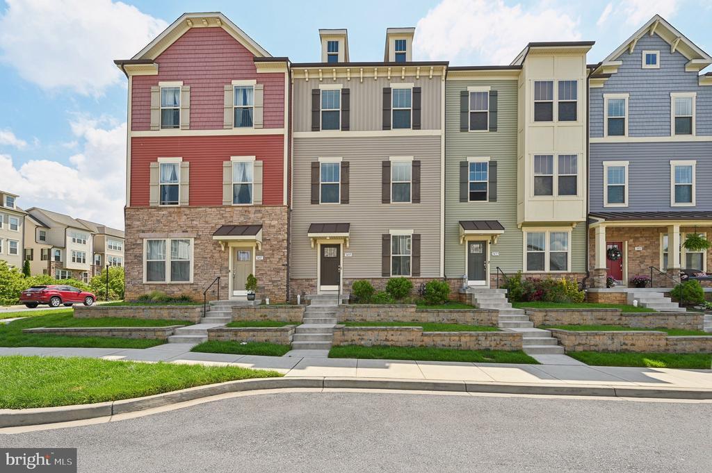 3455 Flatwoods Dr in Urbana, MD - Building Photo