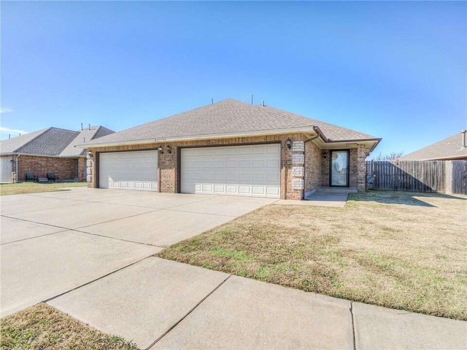 15105 Kyle Dr in Oklahoma City, OK - Building Photo