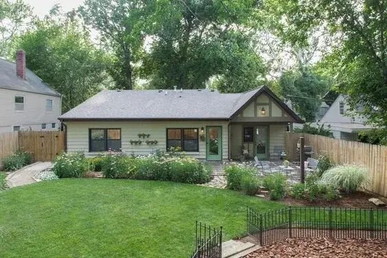 821 S Henderson St in Bloomington, IN - Foto de edificio