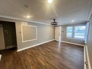 2505 Crescent Ave in St. Louis, MO - Building Photo - Building Photo