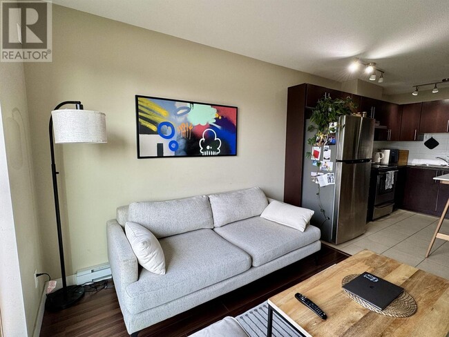 1239-1239 Kingsway in Vancouver, BC - Building Photo - Building Photo