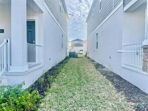 1616 Cross Prairie Pkwy in Kissimmee, FL - Building Photo - Building Photo