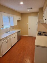 1118 Jeffery St in Deer Park, TX - Building Photo - Building Photo