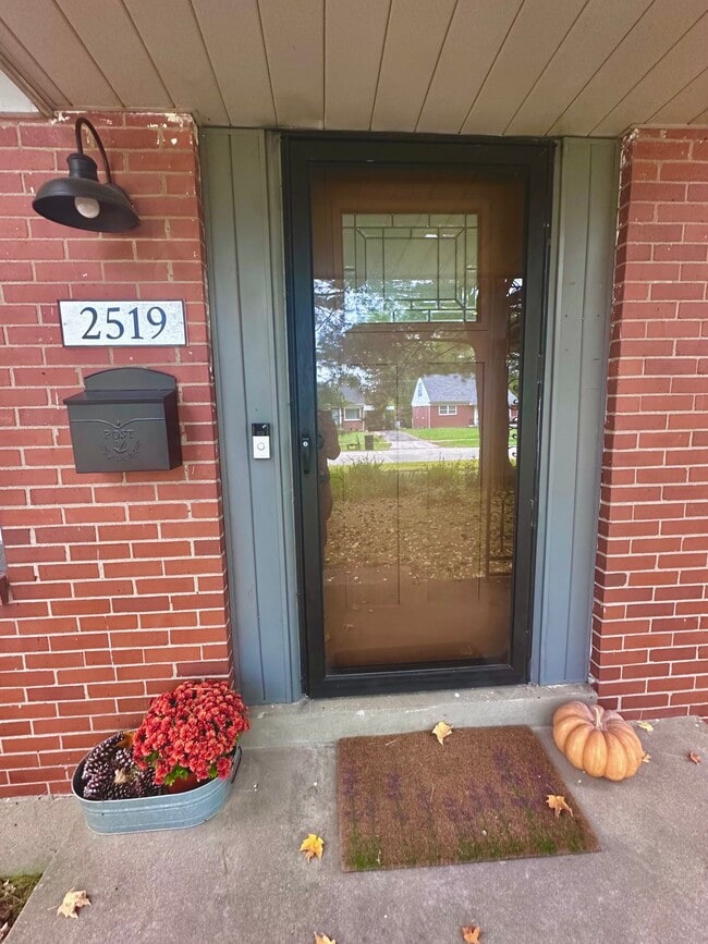 2519 Ashbrook Ave in Louisville, KY - Building Photo - Building Photo