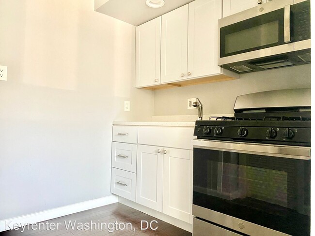 2021 Bunker Hill Rd NE in Washington, DC - Building Photo - Building Photo