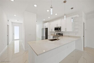517 Johns Ave in Lehigh Acres, FL - Building Photo - Building Photo