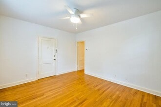 2341 40th St NW in Washington, DC - Building Photo - Building Photo